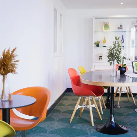 Ibis Styles Lyon Sud Vienne Hotel 3*