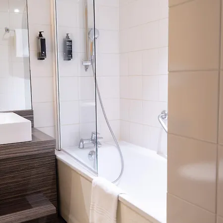Hotel Ibis Styles Lyon Sud Vienne 3*